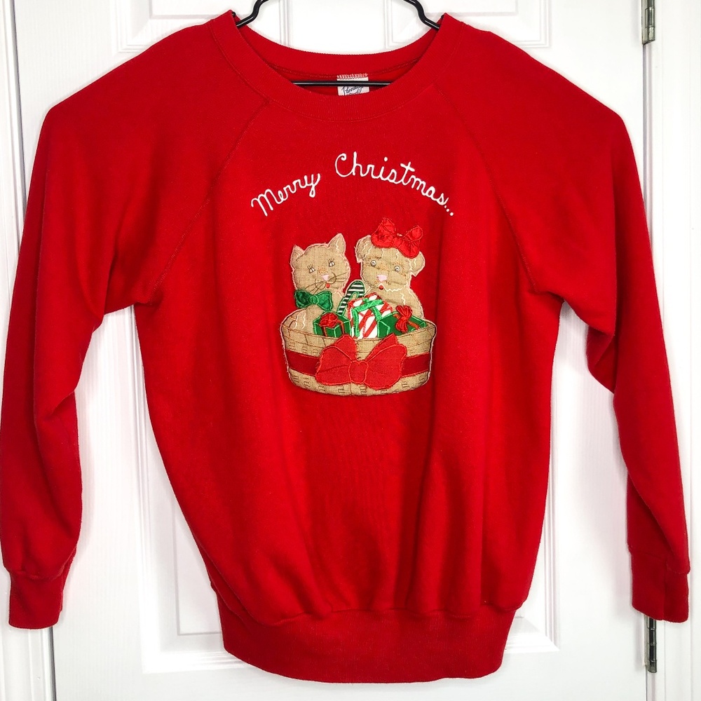 Pannill Red Christmas Sweatshirt Basket Toys Puppy